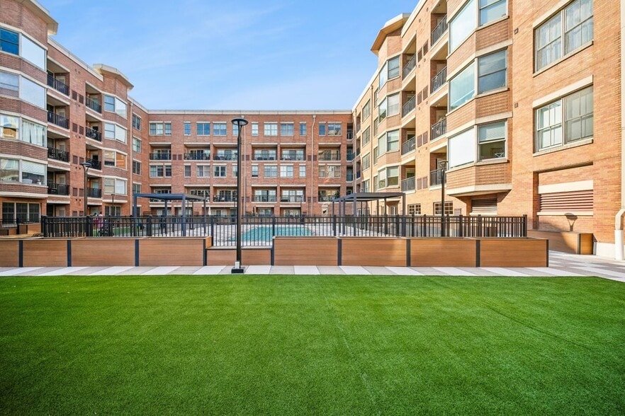 Building Photo - 22 Ave at Port Imperial