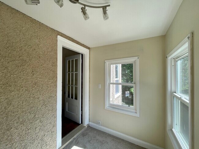 Building Photo - 786 McKinley Pkwy