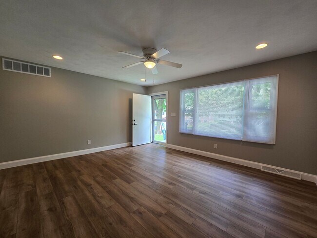 Building Photo - 1208 Gettysberg