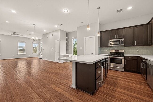 Building Photo - 1819 South St