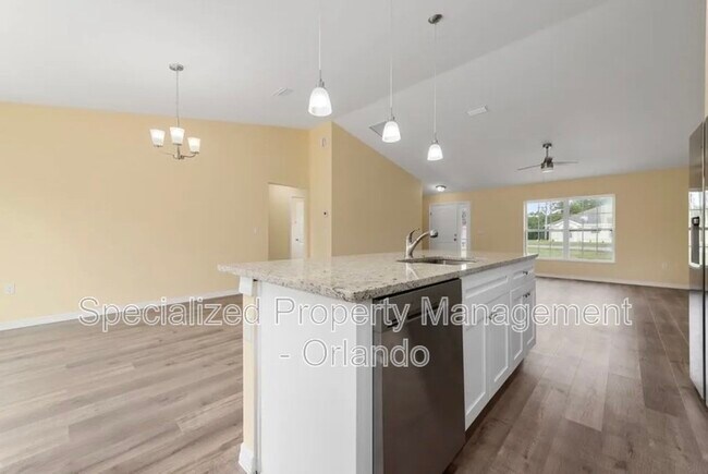 Building Photo - 4451 SW 170th Street Rd