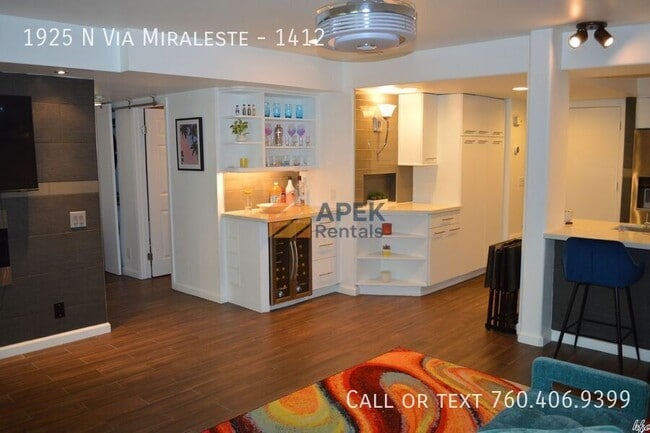 Building Photo - 1925 N Vía Miraleste