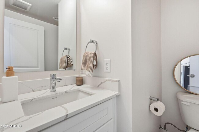 Building Photo - 7959 N 53rd Ave