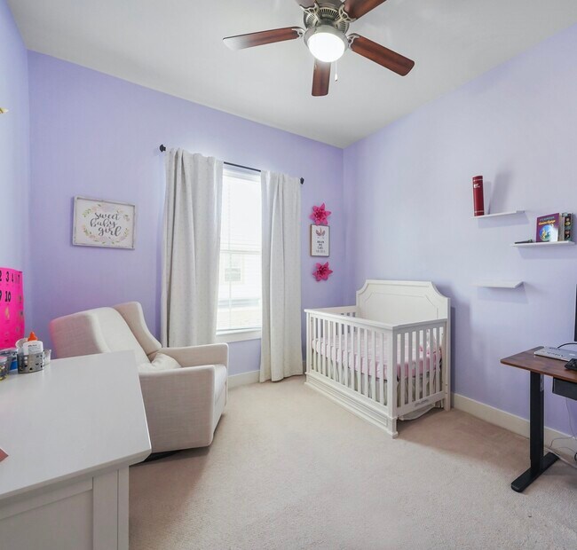 Building Photo - 9516 Cedarpost Square St