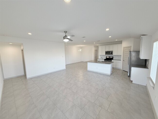 Building Photo - 28930 Yampa Mill Ln