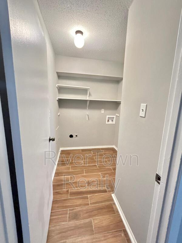 Building Photo - 3353 Fairbanks St