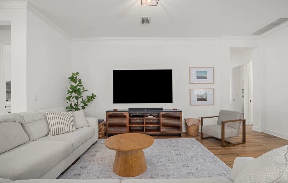 Building Photo - 11325 Hillsong Ct