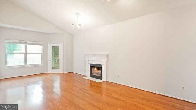 Building Photo - 13058 Autumn Woods Way