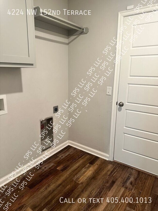 Building Photo - 4224 NW 152nd Terrace