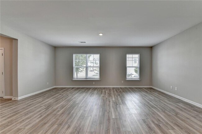 Building Photo - 4335 Magpie Dr