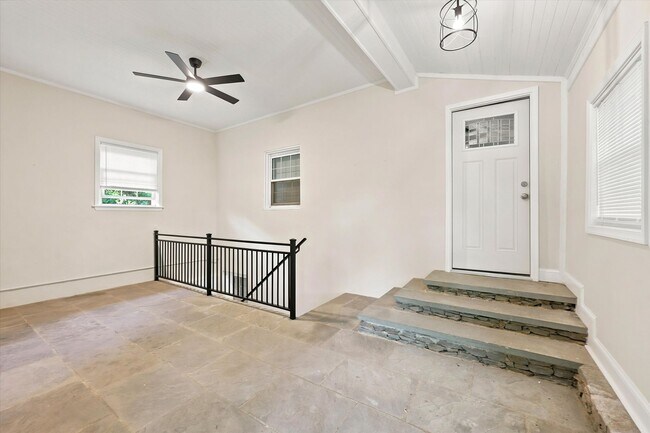 Building Photo - 1605 Brintons Bridge Rd