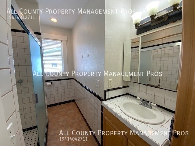 Building Photo - 1150 Pattison Ave