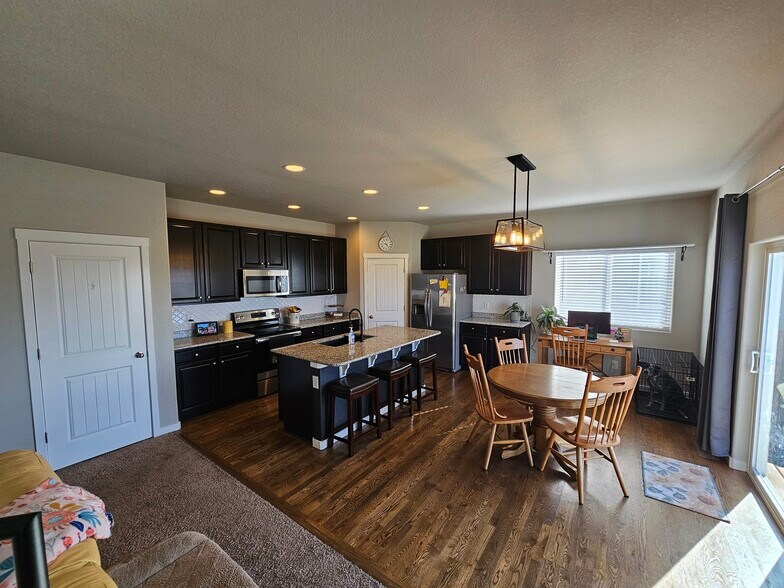 Building Photo - 8127 Burl Wood Dr