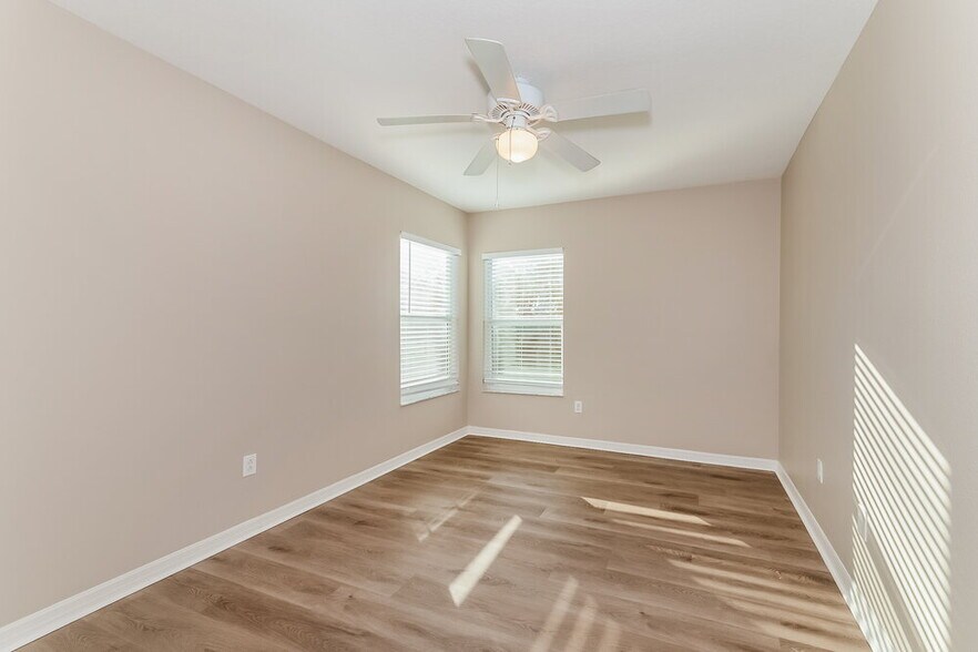 Building Photo - 11527 84th St Cir E