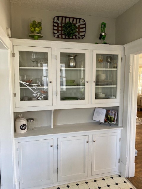 Kitchen Nook - 228 E 52nd St