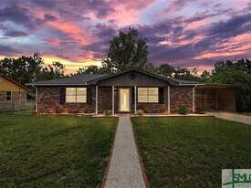 Building Photo - 230 Deerwood Ct