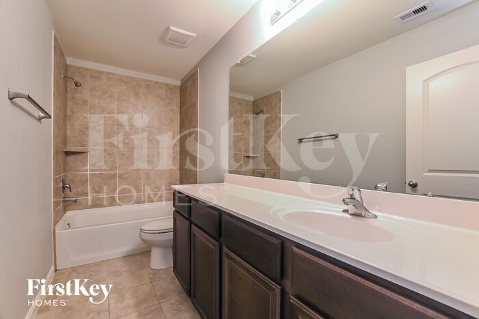 Building Photo - 2306 Nautica Terrace Dr