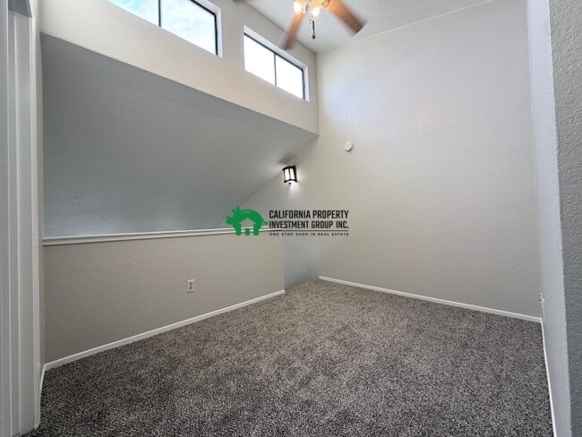 Building Photo - 1608 Hood Rd