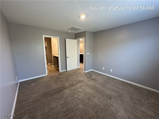 Building Photo - 4924 Eterno St