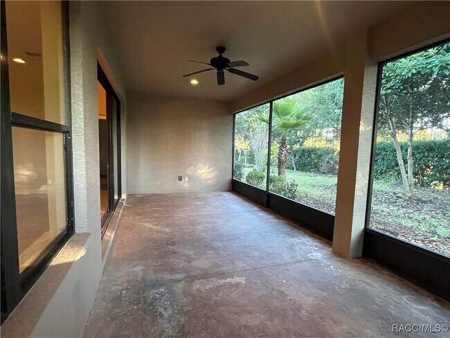 Building Photo - 1569 W Caroline Path