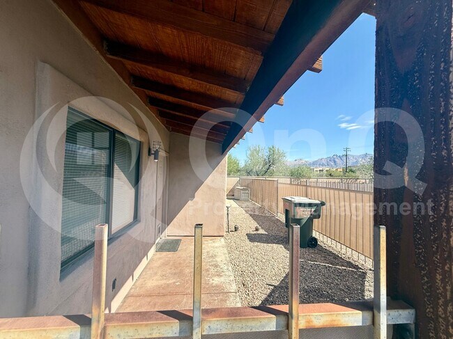 Building Photo - 4009 N Stone Ave