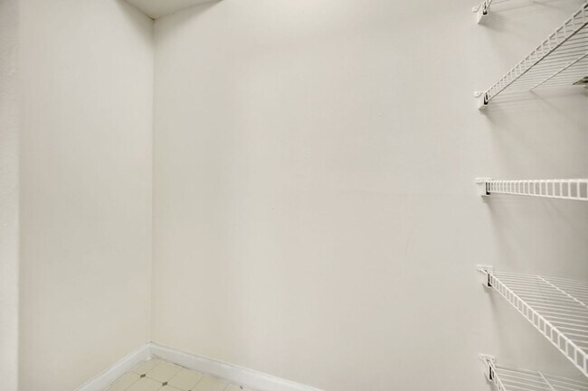 Building Photo - Your Dream Davie Home Awaits – 2 Bed/2 Bath!