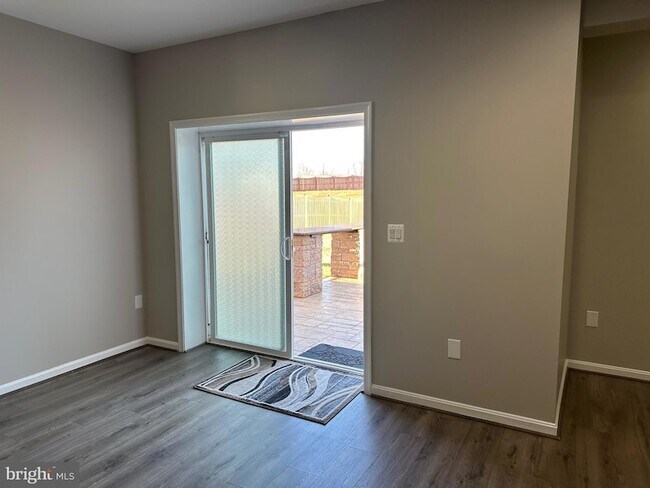 Building Photo - 3254 Kira Ct