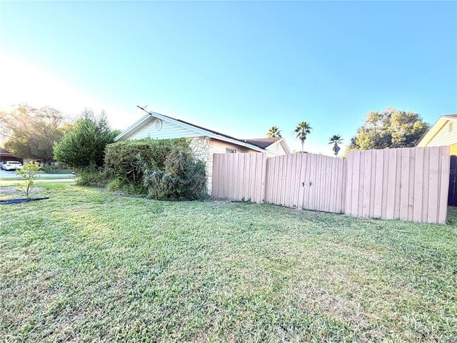 Building Photo - 411 Parson Brown Way