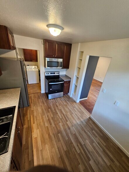 Building Photo - 2907 Plover St