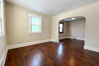 Building Photo - Sunny, Energy-Efficient Home in a Quiet, Close-to-Everything Neighborhood