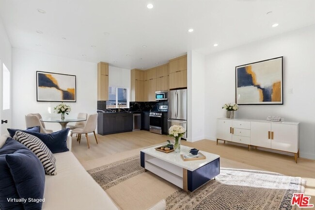 Building Photo - 2837 Redondo Blvd