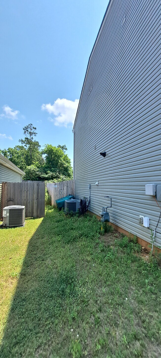 Building Photo - 12032 Sweet Almond Ln
