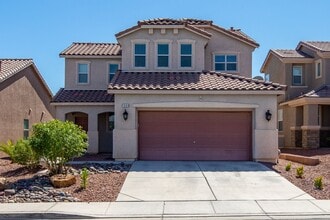 Building Photo - A MUST SEE 3BD/2.5BA SINGLE FAMILY HOME!