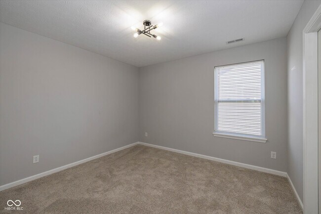 Building Photo - 6792 Highland Way