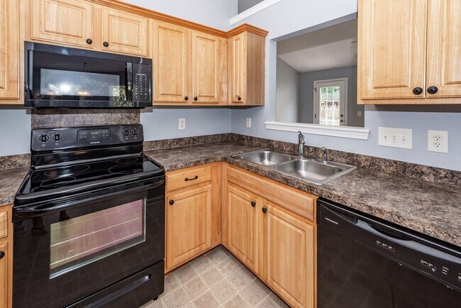 Building Photo - 248 Trickle Dr