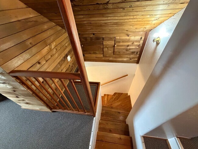 Building Photo - 2 Bedroom House in Eugene