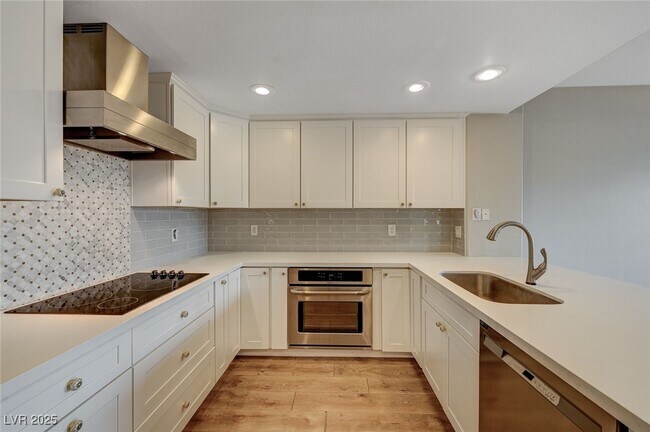 Building Photo - 11835 Portina Dr