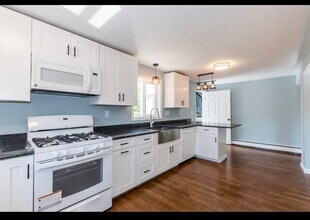 Building Photo - 54 Aldrich Rd