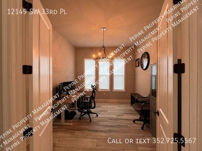 Building Photo - 12149 SW 33rd Pl