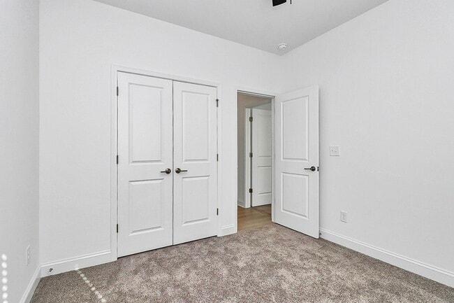 Building Photo - 707 Hoke Ln