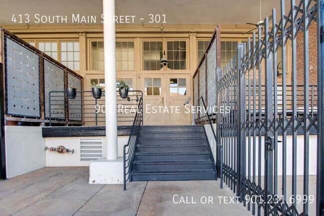 Building Photo - 413 S Main St