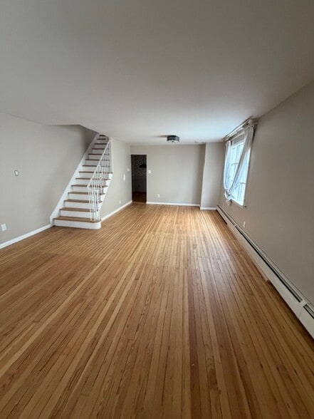 Building Photo - 58 Amherst Ave