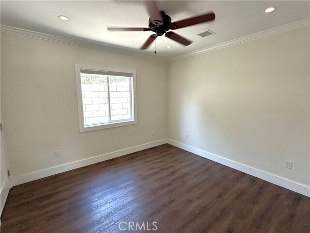 Building Photo - 247 W Woodland Oaks Dr