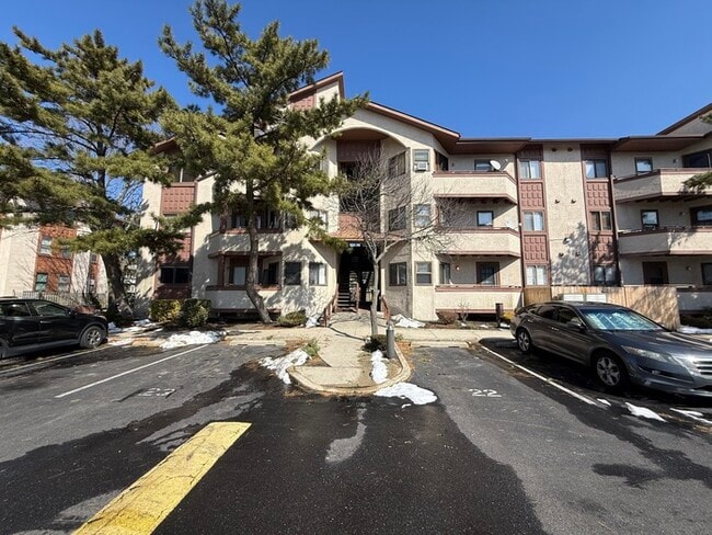 Building Photo - 1434 Mediterranean Ave