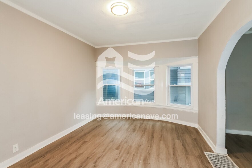 Building Photo - 5242 Lyon Ave