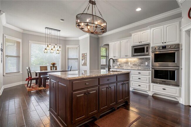 Building Photo - 4502 NE Birchgrove Pl