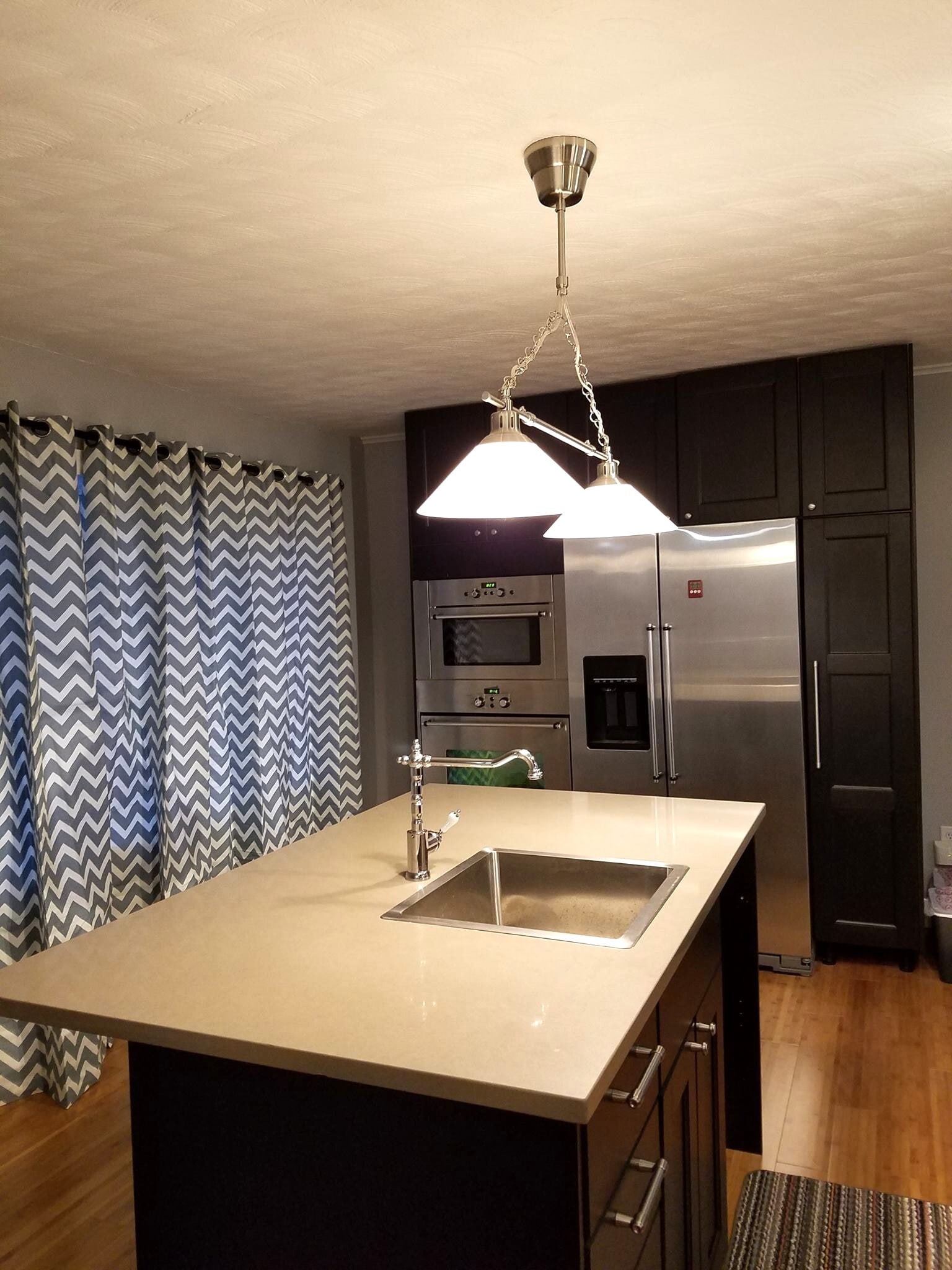kitchen island - 934 Water St