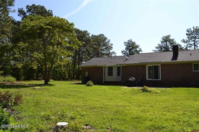 Building Photo - 204 McNeil Rd