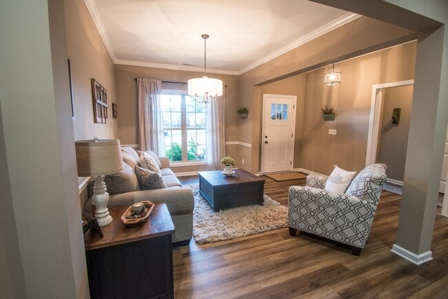 Building Photo - Fall in Love with this home!!!