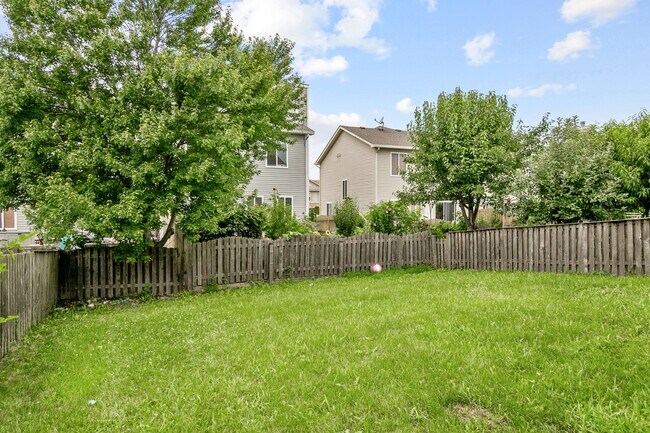 Building Photo - 678 Zachary Dr